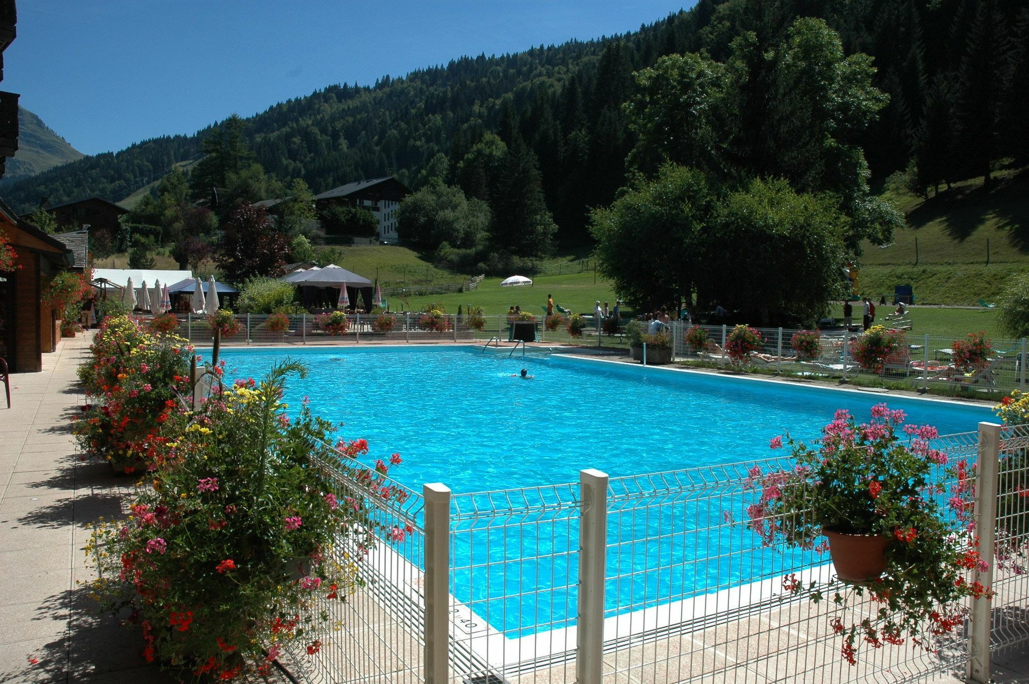Hotel Club Le Cret Морзин Экстерьер фото